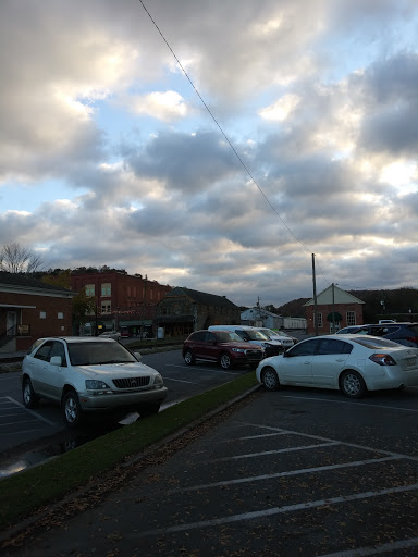 Grocery Store «Rockmart Farmers Market», reviews and photos, Water St, Rockmart, GA 30153, USA