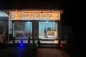 Maan pizza castle image