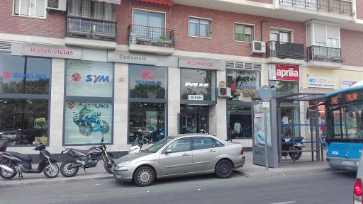 Comprar accesorios para motos en Madrid de 2024