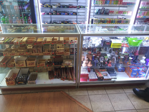 Tobacco Shop «Tobacco Outlet Plus», reviews and photos, 2311 18th Ave NE, Minneapolis, MN 55428, USA