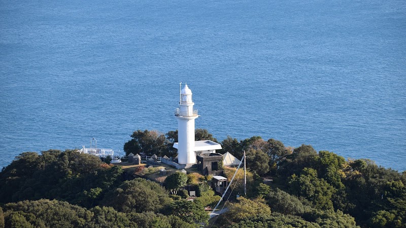 鶴御埼灯台 (旧海軍望楼跡)