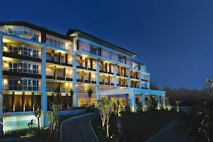 Hotel Santika Premiere Beach Resort Belitung image