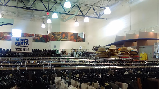 Thrift Store «Goodwill Ocala Superstore Adjacent to Paddock Mall», reviews and photos, 2830 SW 27th Ave, Ocala, FL 34471, USA