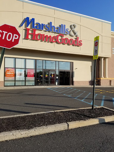 Department Store «Marshalls & HomeGoods», reviews and photos, 4950 Hadley Center Dr, South Plainfield, NJ 07080, USA