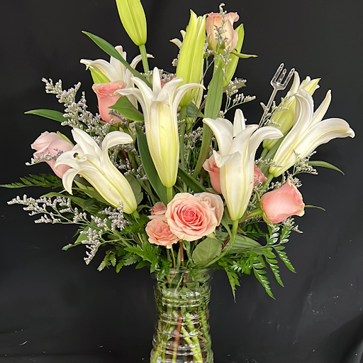 Florist «Fairview Flower Shop», reviews and photos, 1026 Sycamore Dr, Decatur, GA 30030, USA