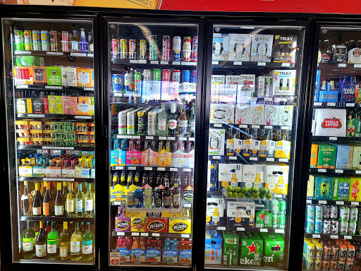 Liquor Store «535 Liquor», reviews and photos, 3260 Vineland Rd, Kissimmee, FL 34746, USA
