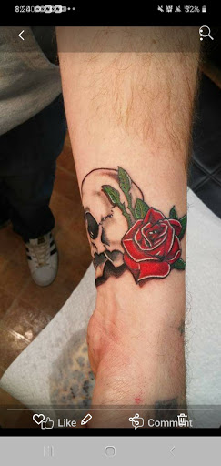 Explore fine line finger tattoo ideas, creative tattoo ideas in Decatur, available at Exclusive Ink Tattoos & Body Piercings 22nd & Wood