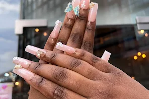 Ivy Nails image