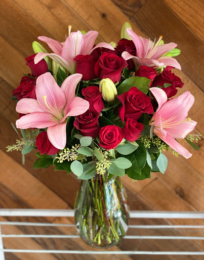 Florist «B&B Flowers and Balloons», reviews and photos, 623 S Pacific Ave, San Pedro, CA 90731, USA