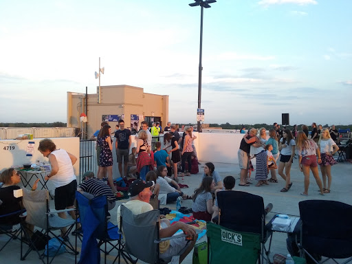 Movie Theater «York Theatre: Classic Cinemas», reviews and photos, 150 N York St, Elmhurst, IL 60126, USA