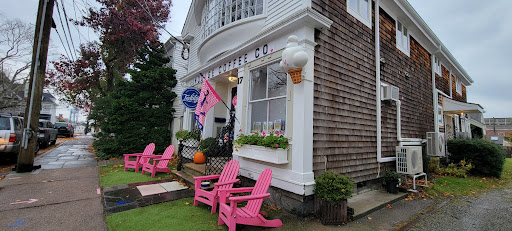 Coffee Shop «Indulge Coffee and Sandwich Co.», reviews and photos, 17 High St, Stonington, CT 06378, USA