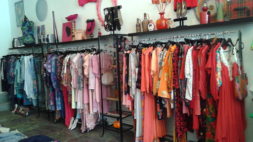 Runway Find Clothing store in Houston Near Location