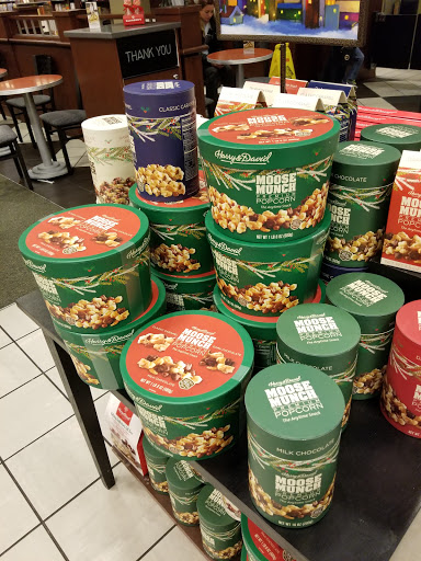 Book Store «Barnes & Noble», reviews and photos, 1980 N Dixie Hwy, Elizabethtown, KY 42701, USA