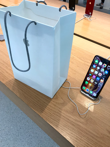 Computer Store «Apple Annapolis», reviews and photos, 1735 Annapolis Mall Rd, Annapolis, MD 21401, USA