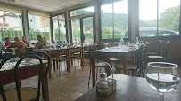 Atmosphère du Restaurant français Restaurant L’aiglon à Saint-Claude - n°3