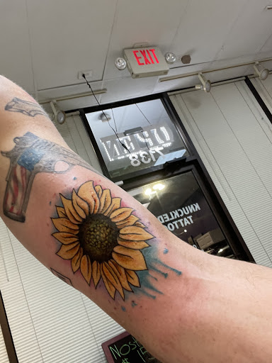 Tattoo Shop «Knuckle Up Tattoo Co.», reviews and photos, 2083 Irvin Cobb Dr, Paducah, KY 42003, USA