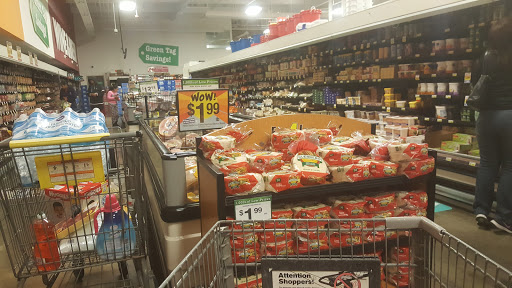 Grocery Store «Food 4 Less», reviews and photos, 4400 Slauson Ave, Maywood, CA 90270, USA