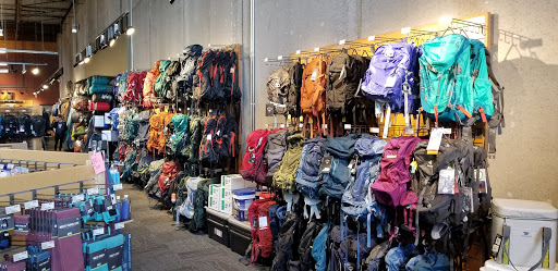 Camping Store «REI», reviews and photos, 766 E Big Beaver Rd, Troy, MI 48083, USA