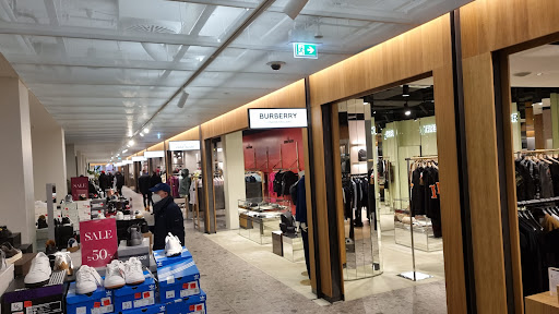Stores to buy loewe handbags Hamburg