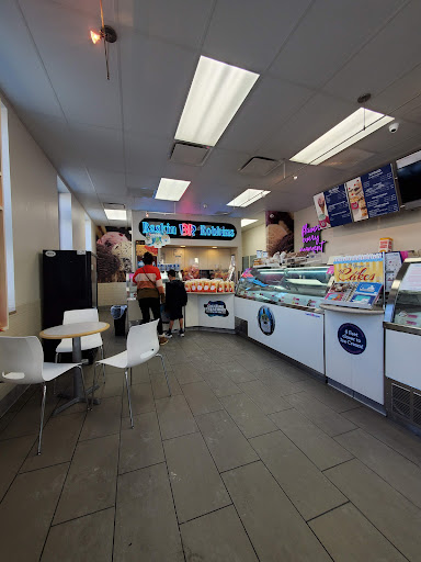 Shopping Mall «Brookside shopping area», reviews and photos, W Meyer Blvd, Kansas City, MO 64113, USA