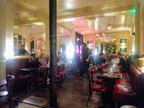 Atmosphère du Restaurant français Cannibale Café à Paris - n°18