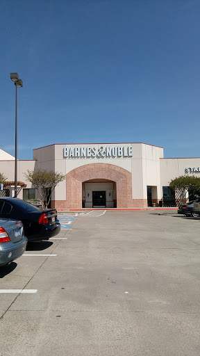 Book Store «Barnes & Noble», reviews and photos, 801 W 15th St E, Plano, TX 75075, USA