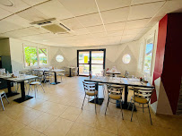 Atmosphère du Restaurant Cigalon chez Karine à Lançon-Provence - n°20