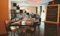 Atmosphère du Restaurant français Le Poulpe - Restaurant Bar-Lounge à Saint-Aignan - n°5