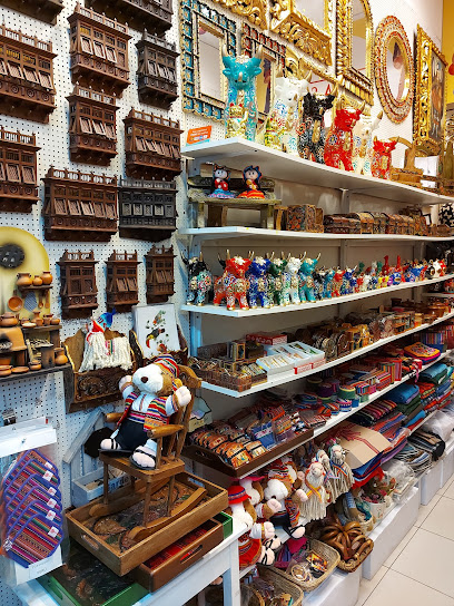 MÍTIKAS ARTESANÍAS, Tienda de artesanía peruana, regalos, souvenir y artículos de decoración.
