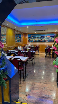 Atmosphère du Restaurant asiatique Le phenix d'Or à Issy-les-Moulineaux - n°3