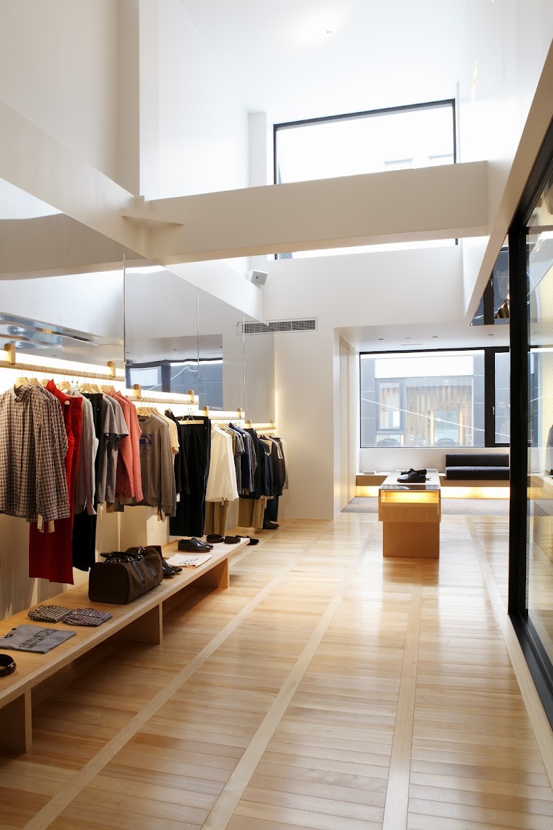 A.P.C. FUKUOKA - TAX FREE