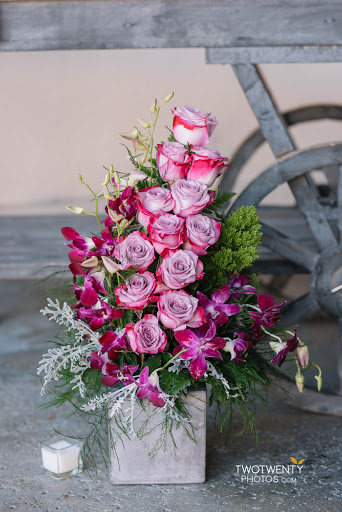 Florist «Laguna Flowers», reviews and photos, 5030 Laguna Blvd #110, Elk Grove, CA 95758, USA