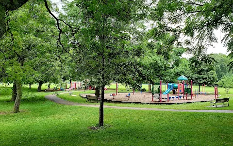 Thompson Park image