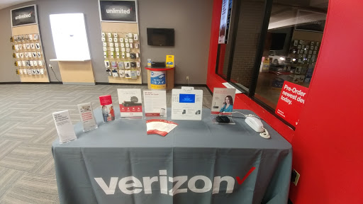 Cell Phone Store «Verizon Authorized Retailer - A Wireless», reviews and photos, 551 N Madison Rd, Orange, VA 22960, USA