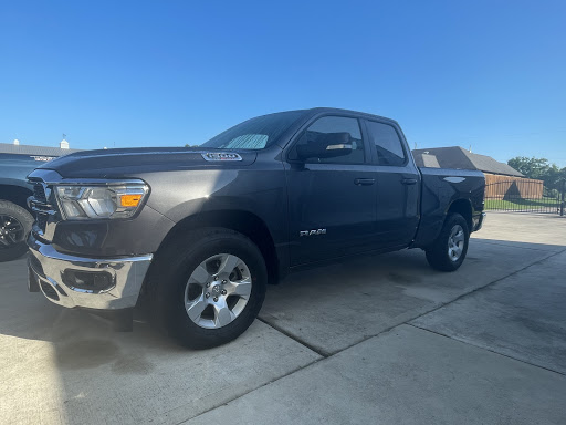 Used Car Dealer «Bluebonnet Chrysler Dodge», reviews and photos, 547 S Seguin Ave, New Braunfels, TX 78130, USA