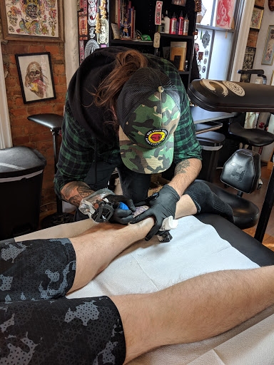 Tattoo Shop «Enso Tattoo», reviews and photos, 22 E 4th Ave #1a, Columbus, OH 43201, USA