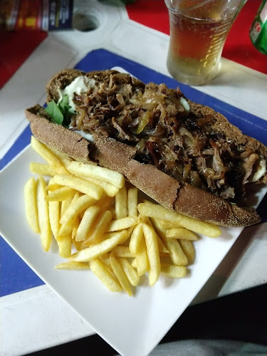 Avaliações sobre Rocky Burger em Porto Alegre - Cafeteria