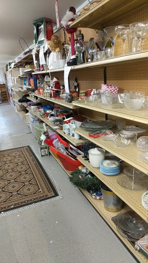 Thrift Store «Helping Hands Thrift Store Bothell», reviews and photos, 19213 Bothell Everett Hwy, Bothell, WA 98012, USA