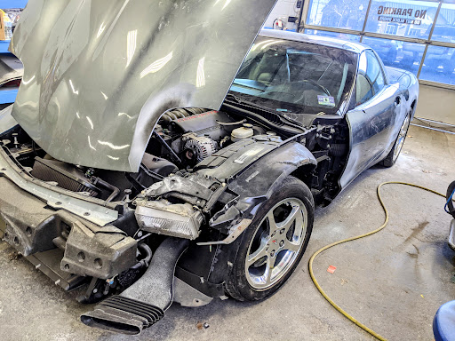 Auto Body Shop «Gifford Auto Body - Free Estimates Collision Repair:Not Just Vettes», reviews and photos, 245 N Main St, Manville, NJ 08835, USA