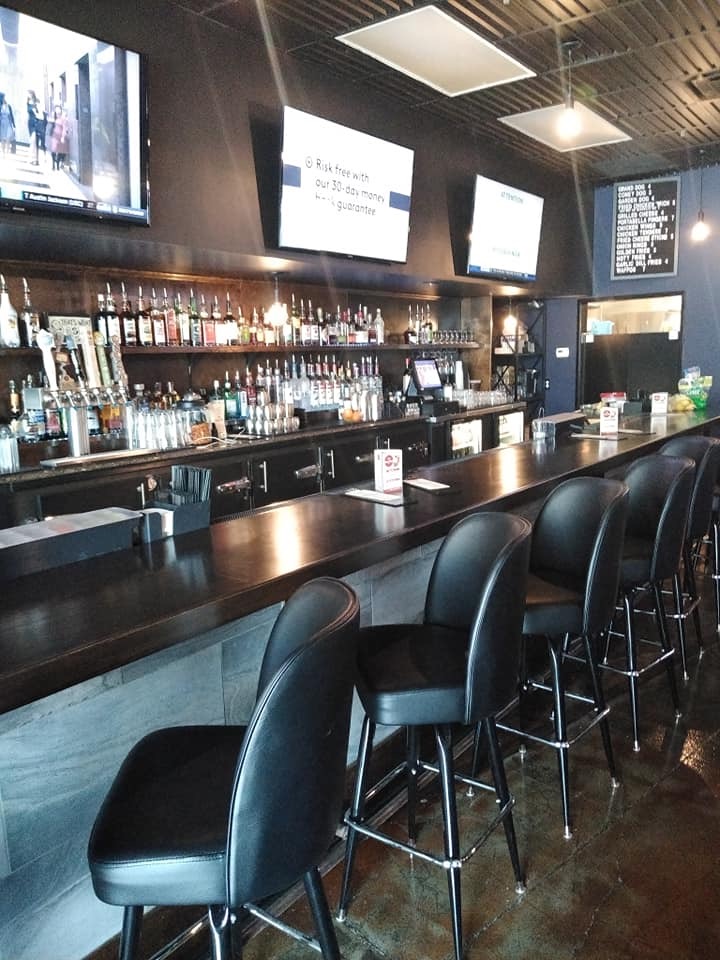 Grand Dad's Bar 48192