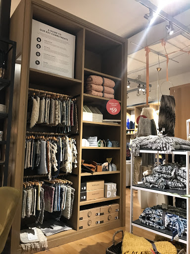 Furniture Store «west elm», reviews and photos, 180 University Ave, Palo Alto, CA 94301, USA
