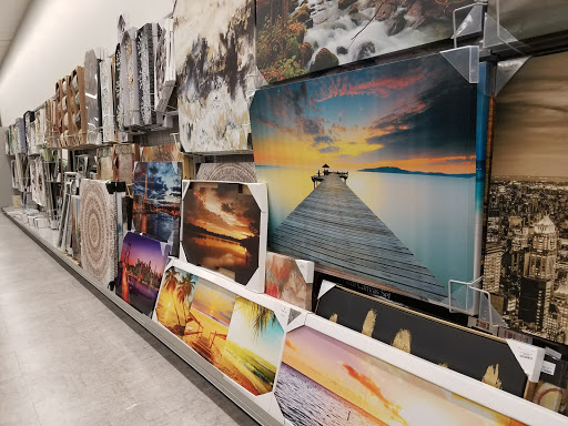 Clothing Store «Burlington Coat Factory», reviews and photos, 6120 Northwest Hwy, Crystal Lake, IL 60014, USA