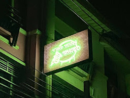 TrapHouse Tattoo Studio(13)