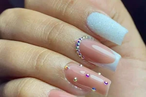 Queen Nails & Spa image