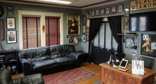 Black Diamond Tattoo Studio, 1511 Memorial Blvd, Murfreesboro, TN 37129, USA, 
