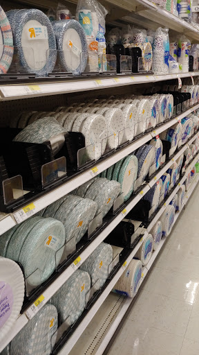 Department Store «Target», reviews and photos, 3850 Hempstead Turnpike, Levittown, NY 11756, USA