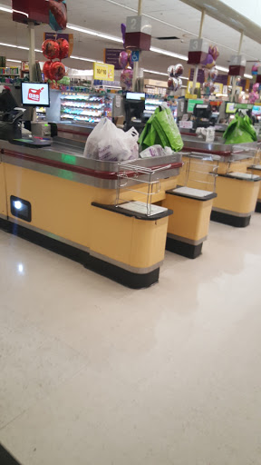 Grocery Store «Stop & Shop», reviews and photos, 154 Westchester Ave, White Plains, NY 10604, USA