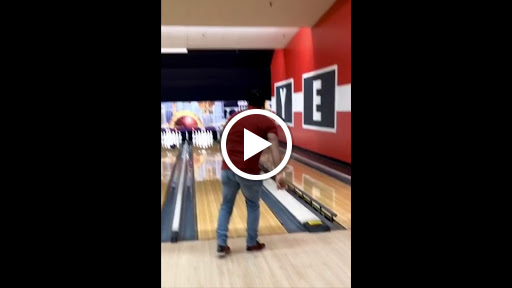 Bowling Alley «AMF Cranston Lanes», reviews and photos, 1450 Elmwood Ave, Cranston, RI 02910, USA