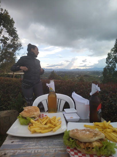 Base 5 Restaurante - Mirador - Cl. 50a, El Santuario, Antioquia, Colombia