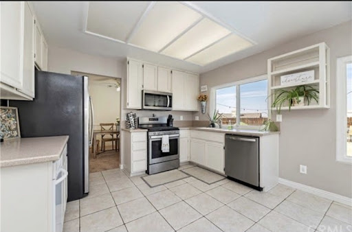 Su Linda Casa Kitchen & Bath Design Center image